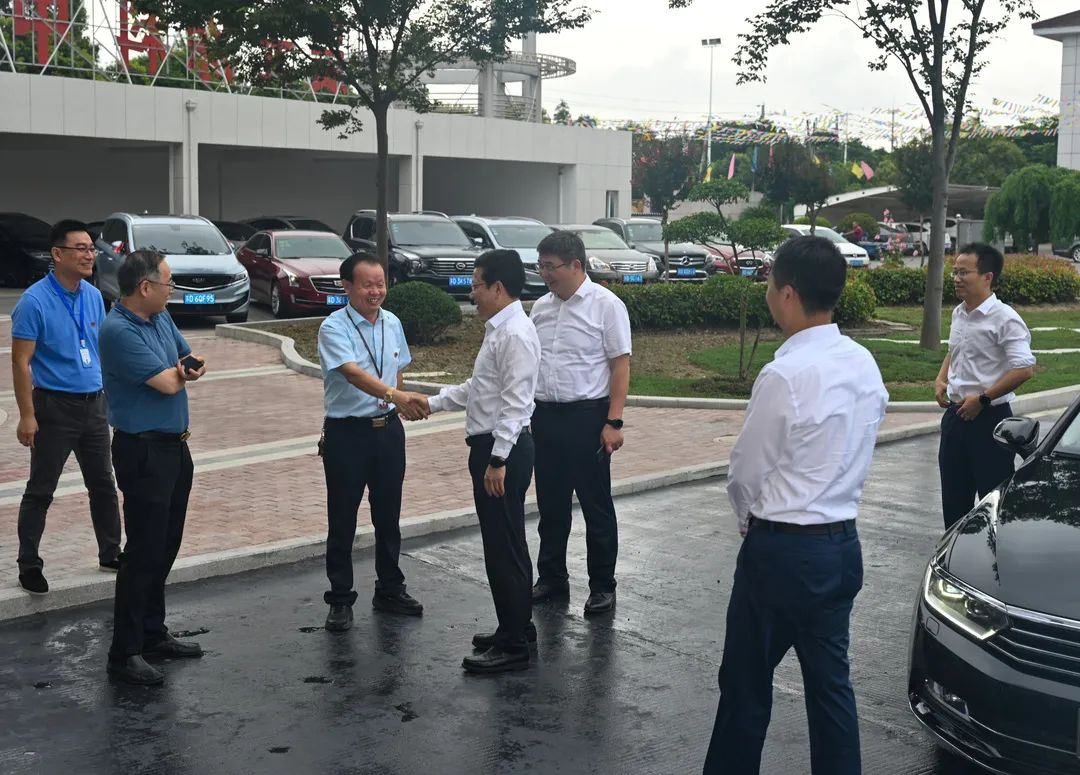 武进区区长陈志良一行莅临JN体育集团参观指导！